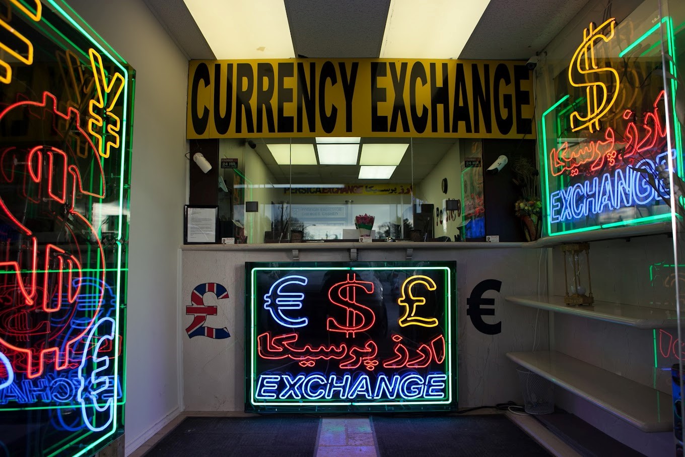 صرافی پرسیکا در تورنتو