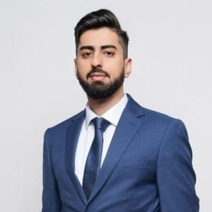 ایمان شریف پور وکیل تورنتو