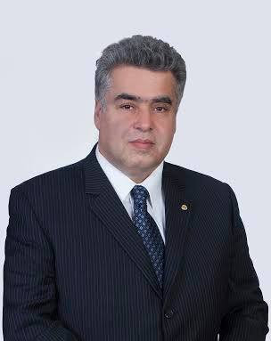 الیاس سلطانی متخصص بیمه تورنتو